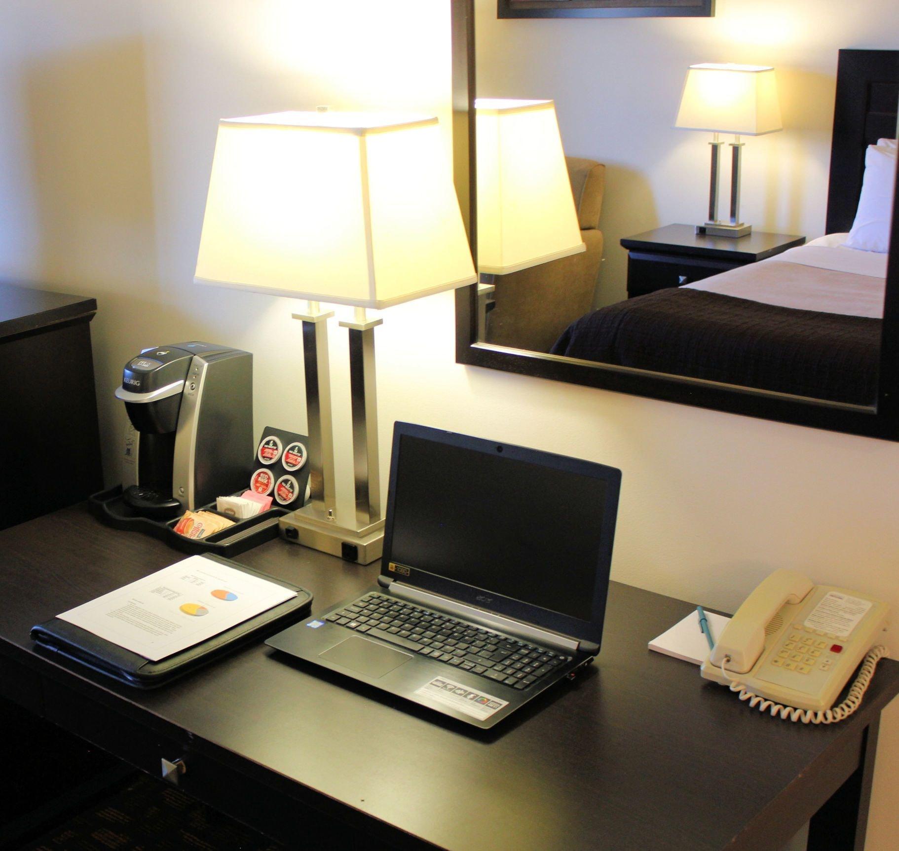 Travelodge By Wyndham Prince Albert Buitenkant foto