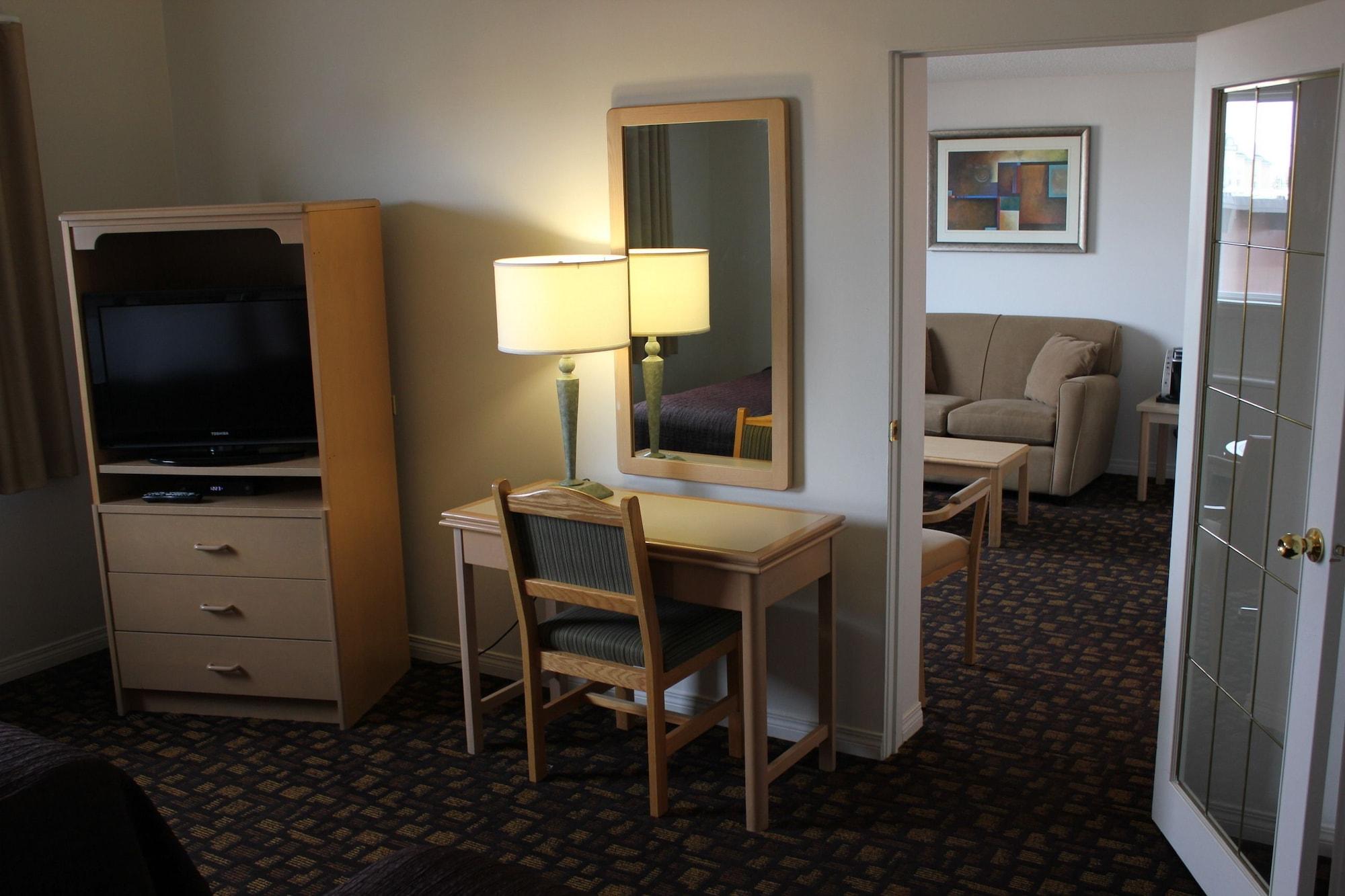Travelodge By Wyndham Prince Albert Buitenkant foto